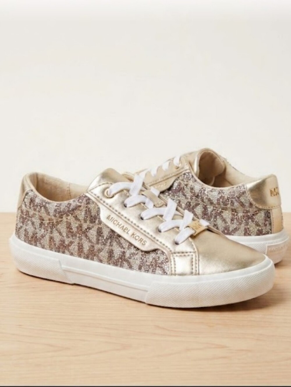 NEW! Michael Kors Girls' Izetta Glitter Sneakers sz 10 NWT (price firm)